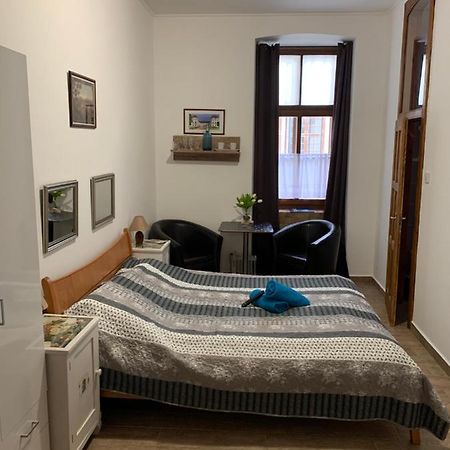 Anna Apartman Pápa Extérieur photo