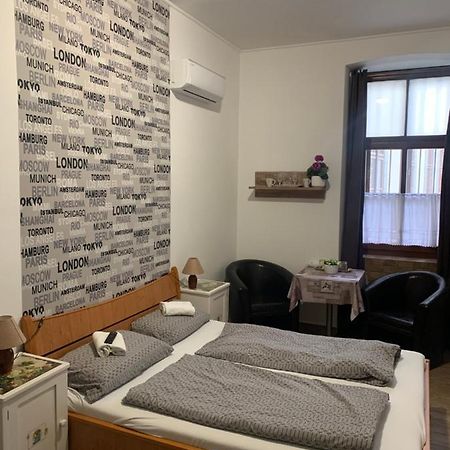Anna Apartman Pápa Extérieur photo