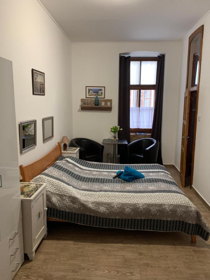 Anna Apartman Pápa Extérieur photo