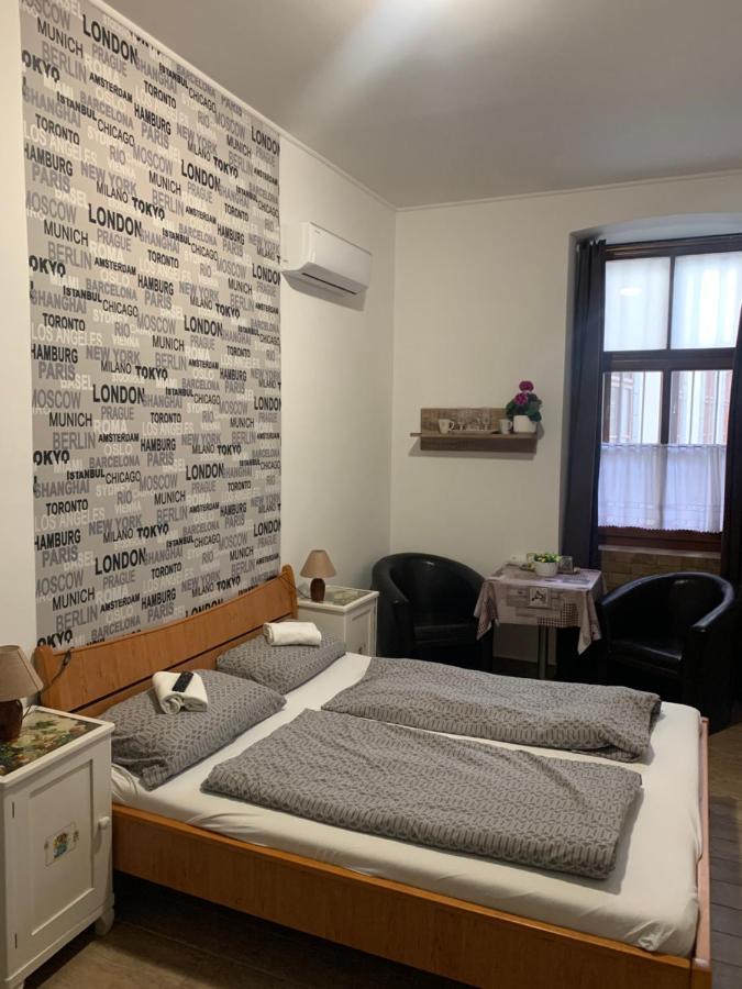 Anna Apartman Pápa Extérieur photo